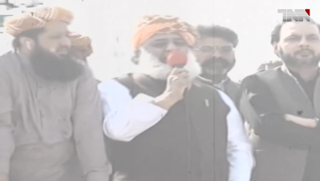 Karachi- Fazl-led 'Azadi March' begins from Karachi