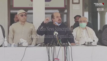 Karachi- Firdous Shamim Naqvi calls Sindh government 'incompetent'