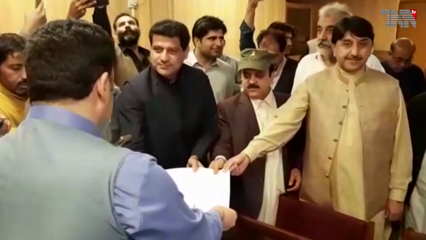 Islamabad- Five Balochistan cabinet members, irked with CM Jam Kamal, decide to resign